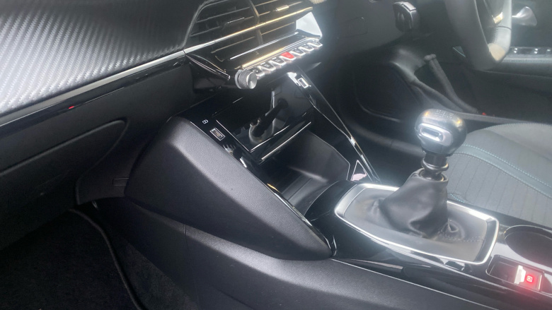 Peugeot 208 1.2 PureTech 100 Allure Premium + 5dr Petrol Hatchback